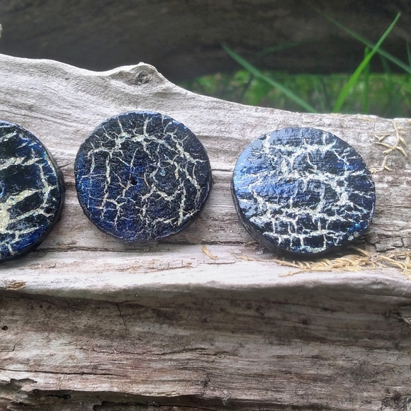 Handmade Buttons - Picture 5 of 5